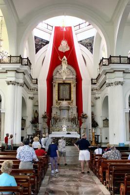 DSC01688 - Inside the Church of Guadalupe