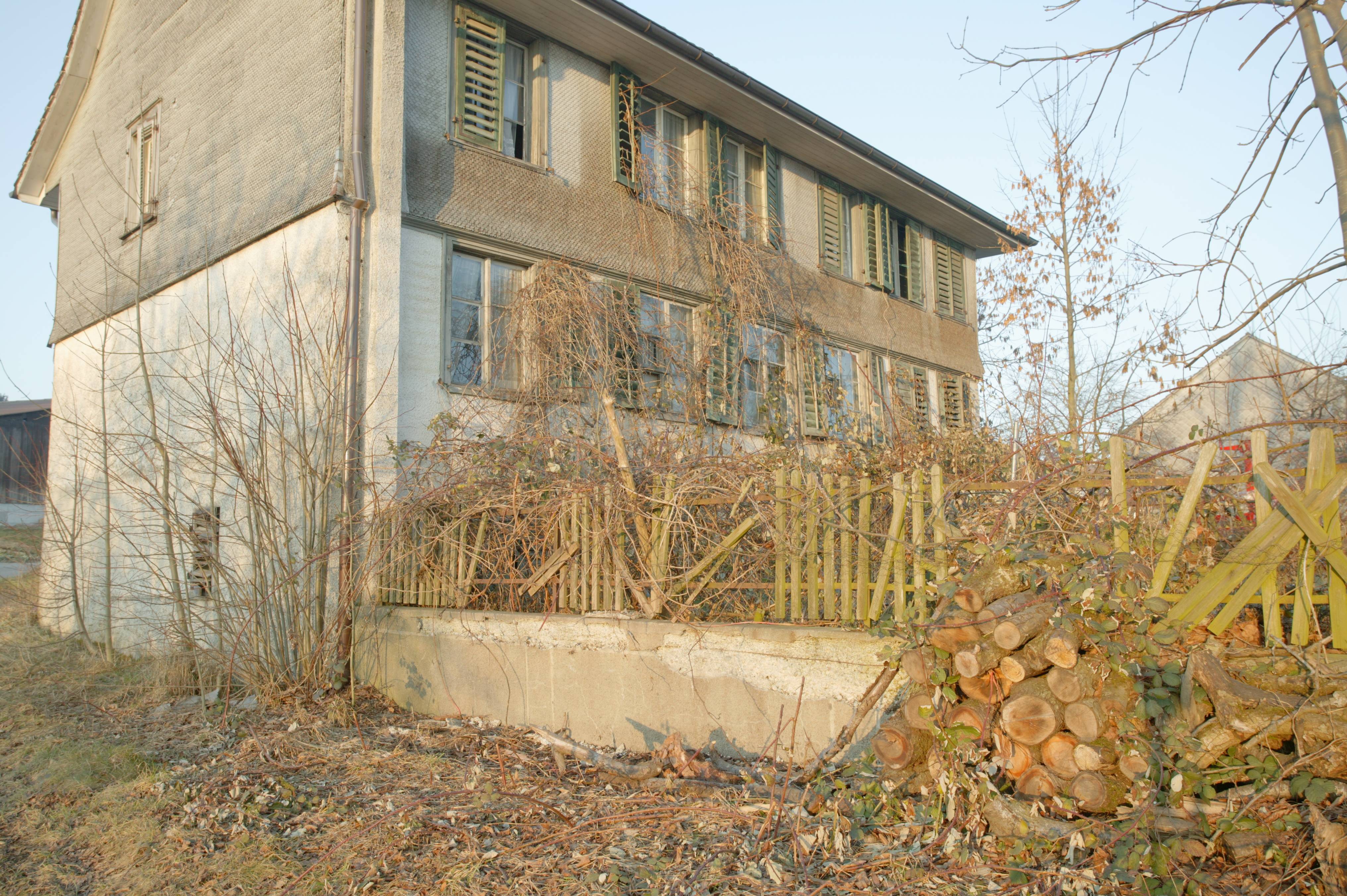 canon 17-40 at 28 F8.JPG