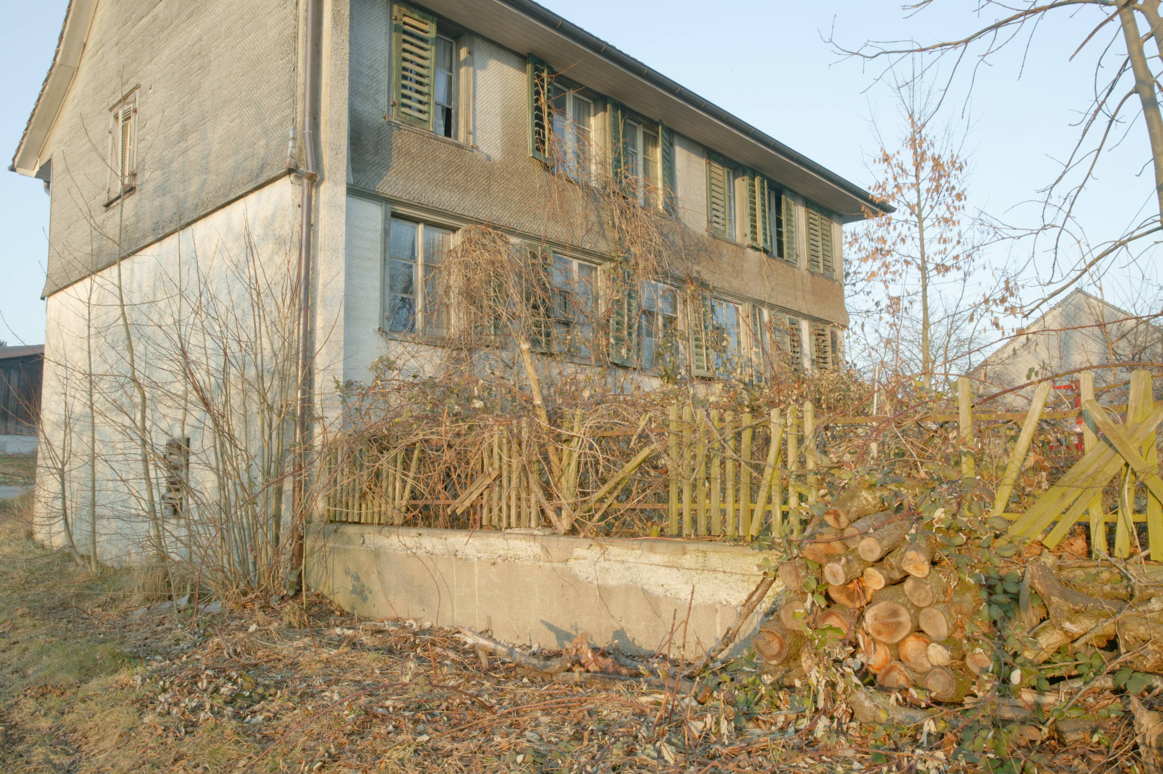canon 17-40 at 28 F22.JPG