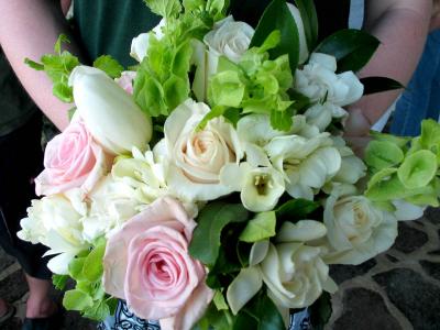 bridal bouquet (with bokma)