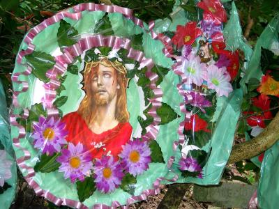 plastic floras y jesus