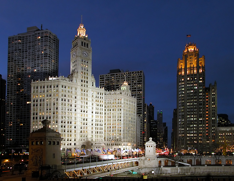 Wrigley & Chicago Tribune Buildings