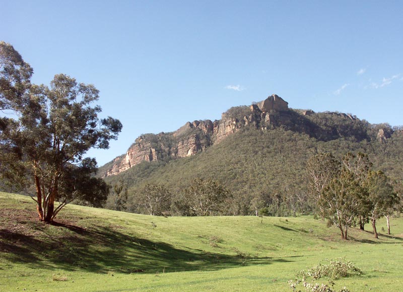 Agricultural fringes of the Blue Mountains