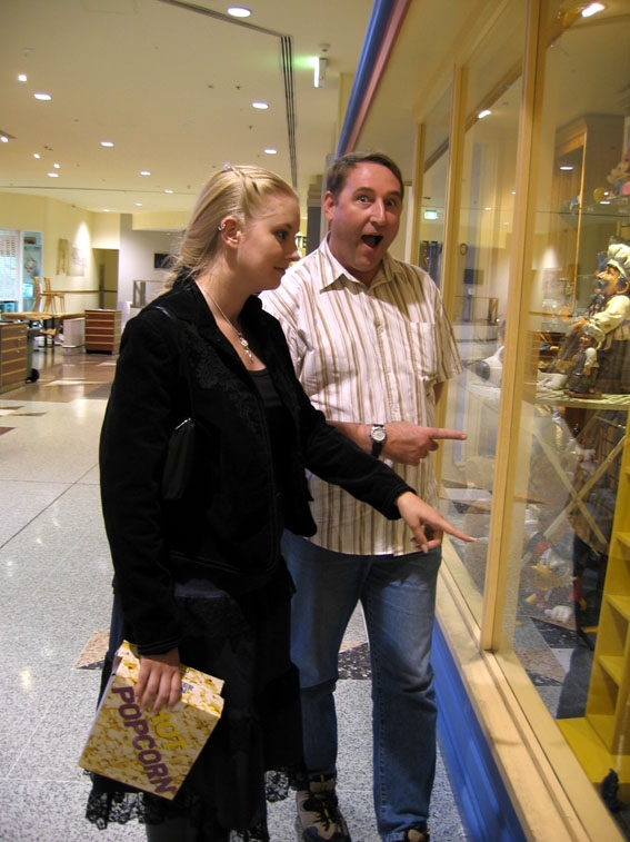 Rena & Rob Window shopping