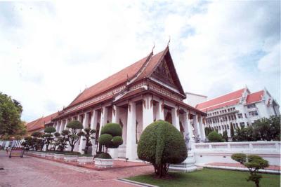 museum1.jpg