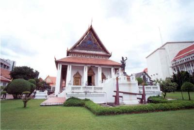 museum2.jpg