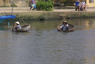 Cruisin' Down the River on a Thung-Chai