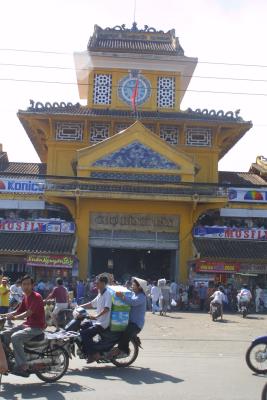 Binh Tay Market