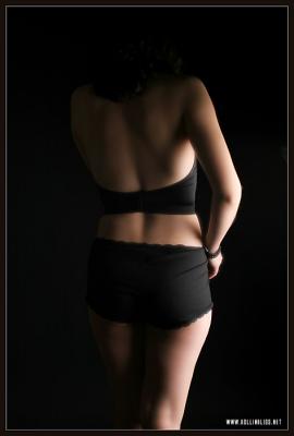 c_blackonblack04_web.jpg
