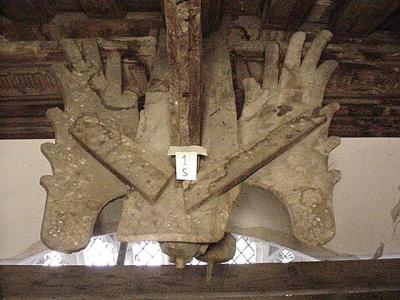 105.Hammerbeam Angel from above, Bay 1 south.JPG