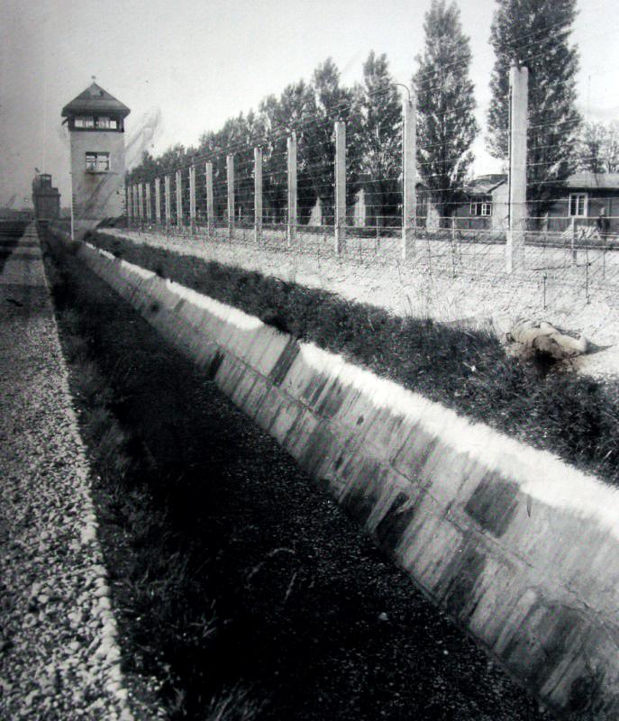 Guard-tower-1942.gif