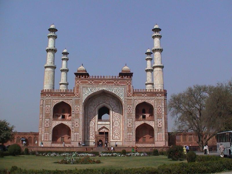 INDIA240.JPG
