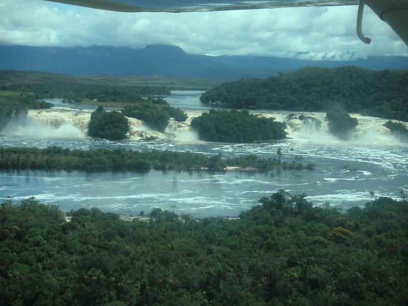 Hacha Falls & Canaima Lagoon