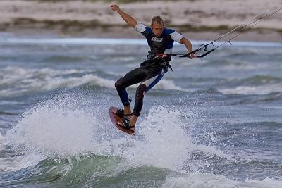 kitesurfing