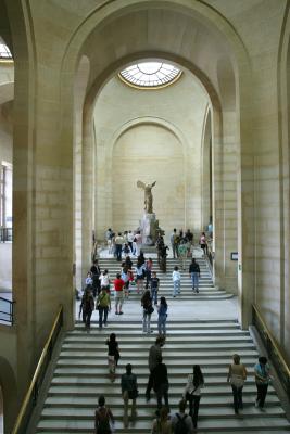 Admiring the Winged Victory