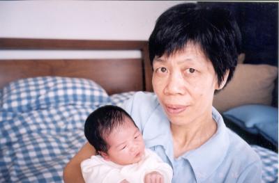 16Aug2002 G-mother.jpg