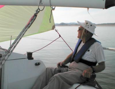 u15/richardr/medium/38913789.JPGSHarrySailingInTheShadePA210004.jpg