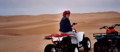 u15/taniabounader/medium/42008502.QuadbikinginNamibia.funfunfun.jpg