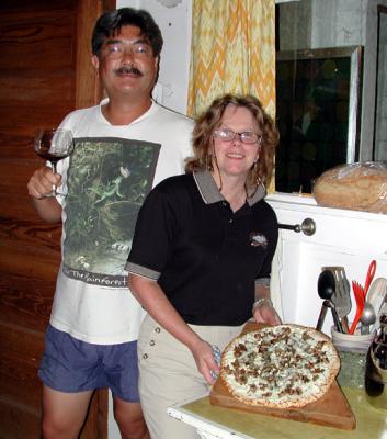 Stuart & Cheryl making the pizza!