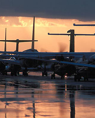 Aircraft lineup sunset aviation stock photo #SS0017