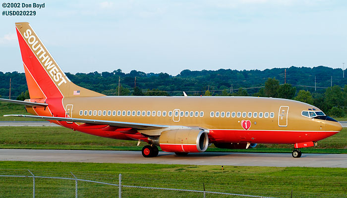 Southwest Airlines B737-7H4 N712SW aviation stock photo