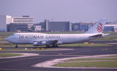 04.09.02  B-KAB  Dragonair Cargo B747-312 SCD.jpg