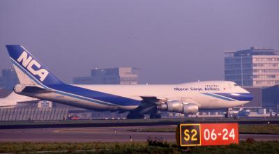 05.09.02  Nippon Cargo Airlines B747-281F  SCD   JA8172.jpg