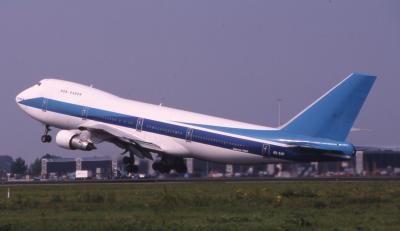 05.09.02  EL AL  Cargo  B747-258C SCD 4X-AXF.jpg