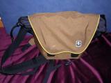 Crumpler Harry Palmer bag-closed with tripod under the flap