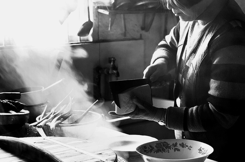 Cooking, Zhangjiagang, China, 2004