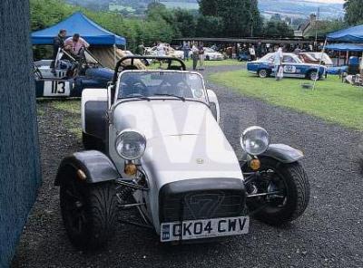 u16/anmb1/medium/38999409.Caterham7R300002.jpg