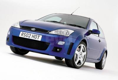 u16/anmb1/medium/38999469.FordFocusRS001.jpg