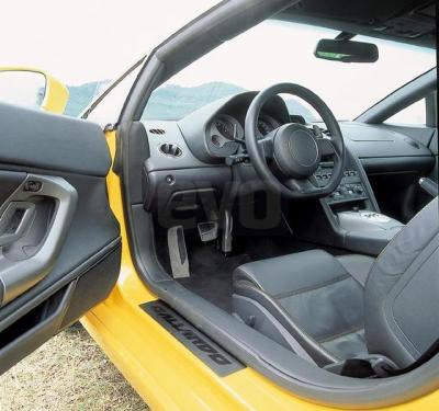 u16/anmb1/medium/38999533.LamborghiniGallardo002.jpg