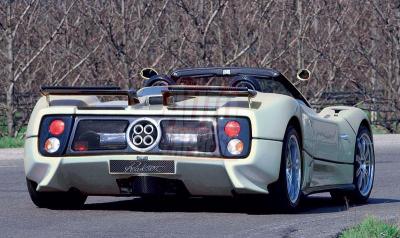 u16/anmb1/medium/38999665.PaganiZonda003.jpg