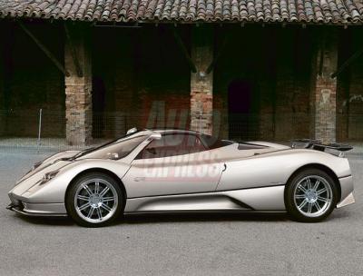 u16/anmb1/medium/38999667.PaganiZonda005.jpg