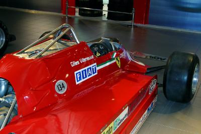 u16/anmb1/medium/39001720.Ferrari015.jpg