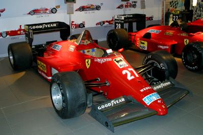 u16/anmb1/medium/39001721.Ferrari016.jpg