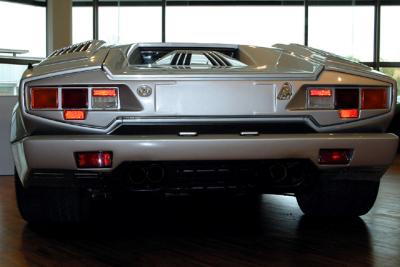 u16/anmb1/medium/39002014.Lamborghini009.jpg
