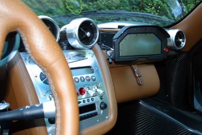 u16/anmb1/medium/39002592.Pagani030.jpg