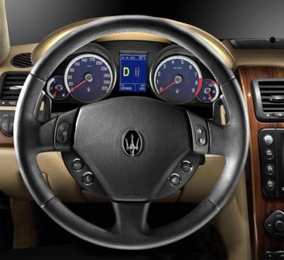 u16/anmb1/medium/39003318.quattroporte014.jpg
