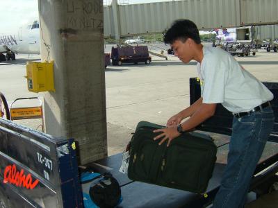 Sorting and placing bags for AQ46 HILO