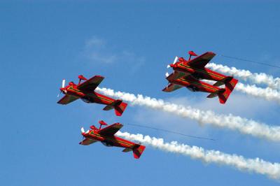 u16/bmcmorrow/medium/39106089.alainairshow199.jpg