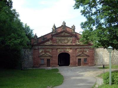 the gate to the gardens