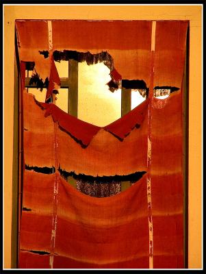 LaughingWindow_-_DSCF1984.jpg