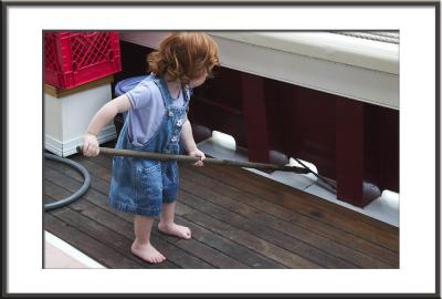 ....and gets ready for the next batch of passengers--right down to the kid crew!