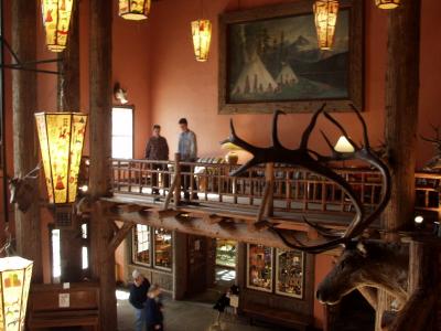 Another lodge interior