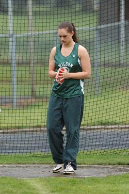 u16/derrel/medium/42131726.DSC_2249_WHS_discus.jpg