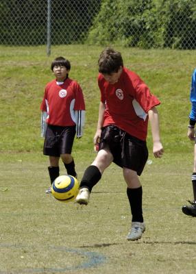 GiantsSoccer042305_091.jpg