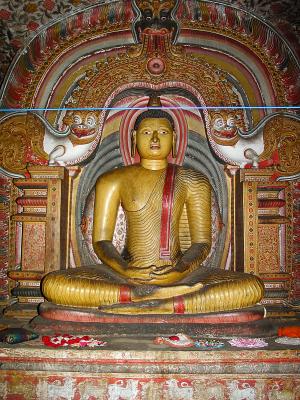 dambulla statue