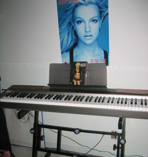 privia digital piano (88 keys)